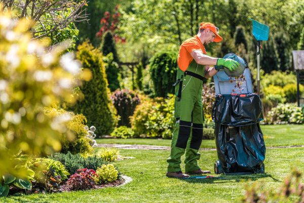 Cost of Lawn Cleaning Service in Owensboro