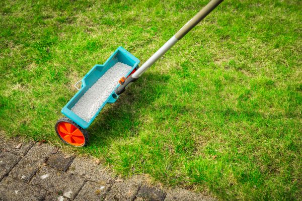 Cost of Commercial Lawn Treatment in Owensboro